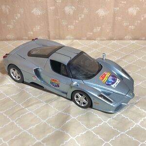 2002 Ferrari Enzo diecast model car 1:18 scale die cast by Hot Wheels - Ferrari